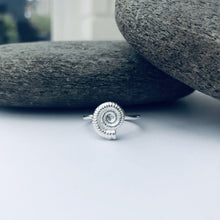 Load image into Gallery viewer, Silver Ammonite Shell Ring