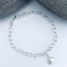 Load image into Gallery viewer, Silver Walberswick Clam Chain Bracelet