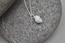 Load image into Gallery viewer, Silver Marlesford Shell Necklace