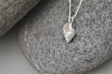 Load image into Gallery viewer, Silver Marlesford Shell Necklace
