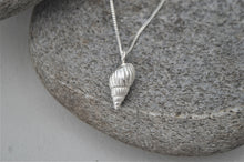Load image into Gallery viewer, Silver Rendlesham Shell Necklace