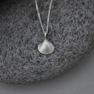 Silver Framlingham Clam Shell Necklace