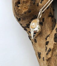 Load image into Gallery viewer, Silver Southwold Shell Necklace