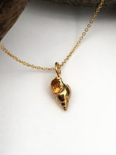 Load image into Gallery viewer, Gold Southwold Shell Necklace